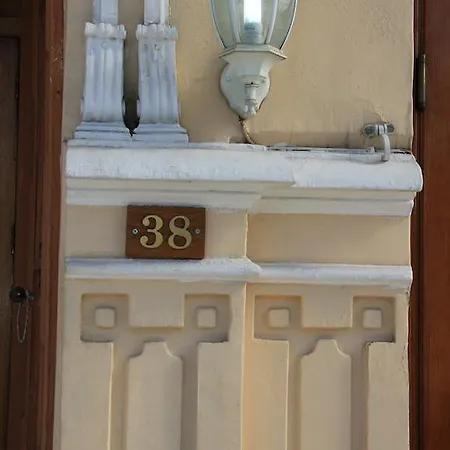 Neos Olympos Hostel